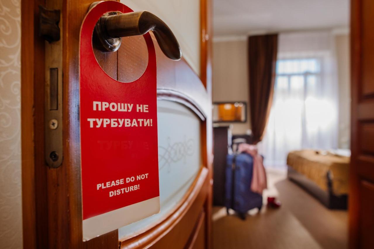 Курортний Готель Золота Корона Truskavets Exterior foto